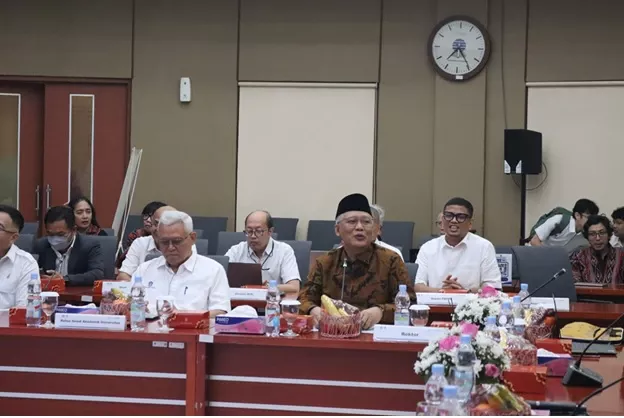 Komitmen Mutu Berkelanjutan, Program Studi S1 Sastra Inggris Fhisip Universitas Terbuka Laksanakan Asesmen Lapangan BAN PT