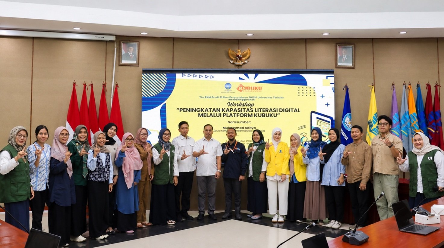 Program Studi Ilmu Perpustakaan Universitas Terbuka Tingkatkan Kapasitas Literasi Digital Tenaga Perpustakaan Sekolah Melalui PkM Berbasis Riset